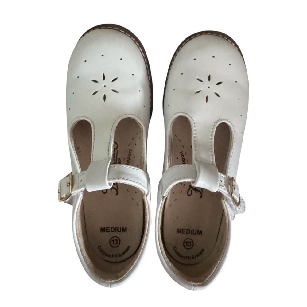 Footmates Mary Jane shoes